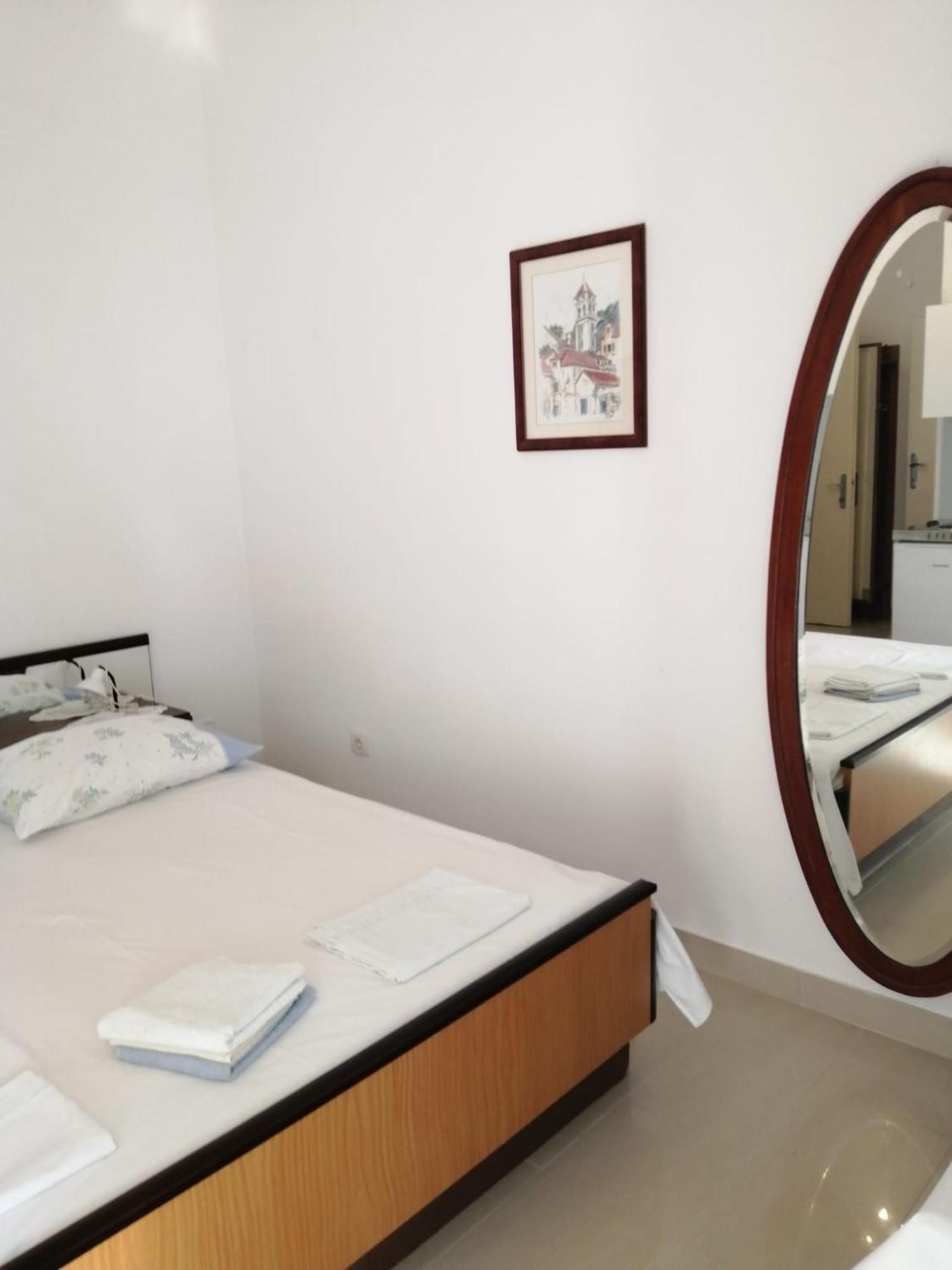 Omis Apartment On The Beach Buitenkant foto