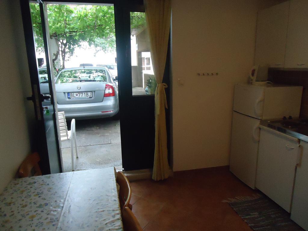 Omis Apartment On The Beach Buitenkant foto