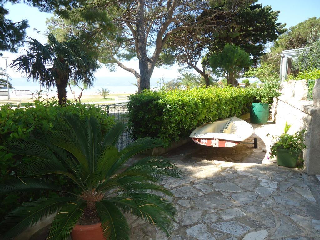 Omis Apartment On The Beach Buitenkant foto