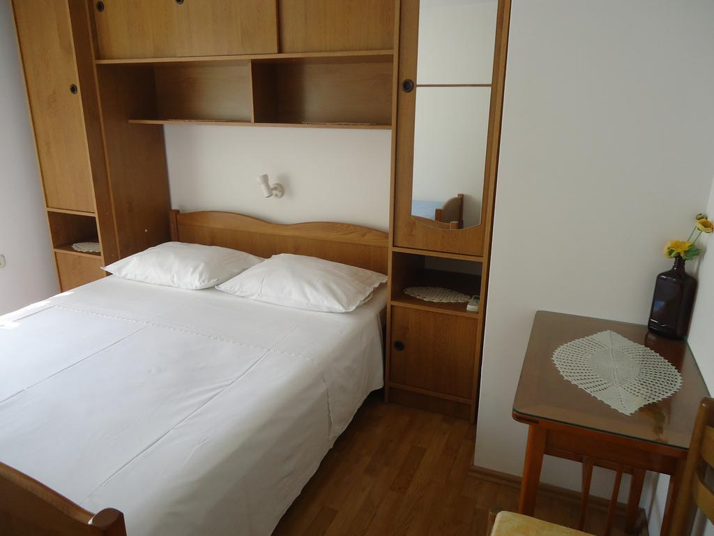 Omis Apartment On The Beach Buitenkant foto