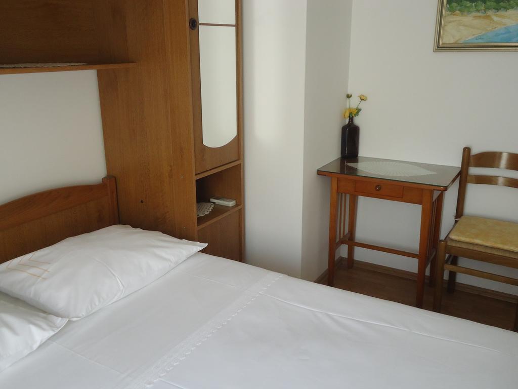 Omis Apartment On The Beach Buitenkant foto