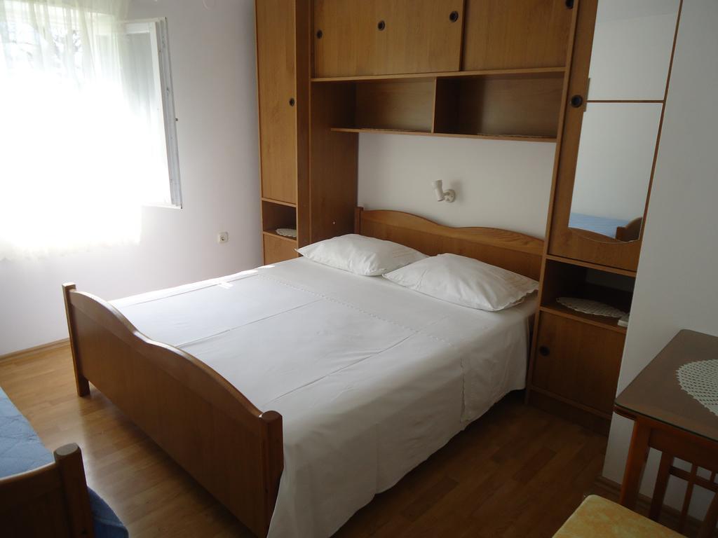 Omis Apartment On The Beach Buitenkant foto